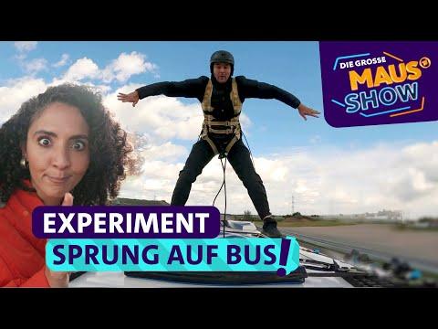 Experiment: Stuntman springt auf dem fahrenden Bus! | Die große Maus-Show