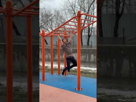 I tried the longest monkey bars in the world! 🤯🤯🤯 #shorts #challenge